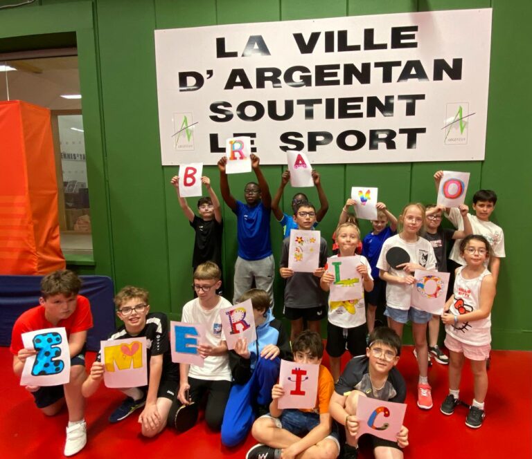 Les jeunes du BATT félicitent nos champions handisport !